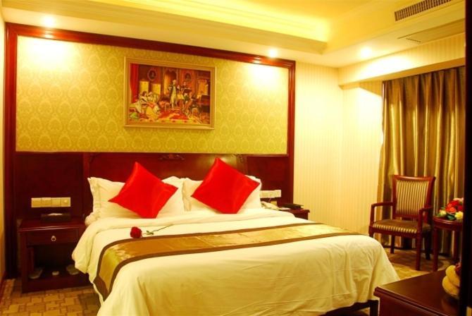Vienna Hotel Chaoyang Наньнін Номер фото