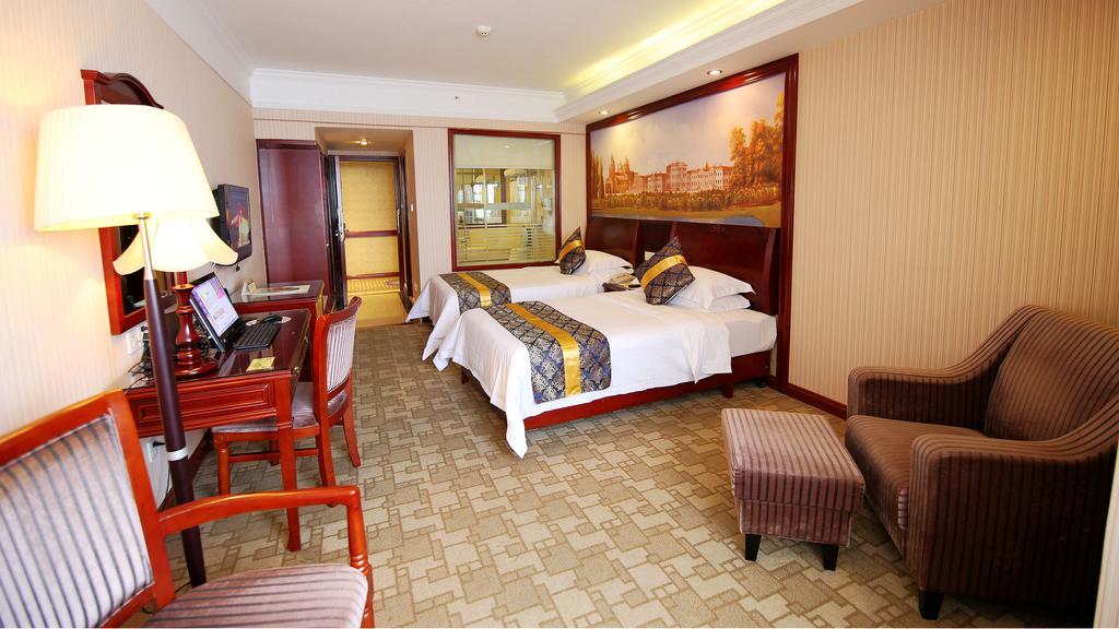Vienna Hotel Chaoyang Наньнін Екстер'єр фото
