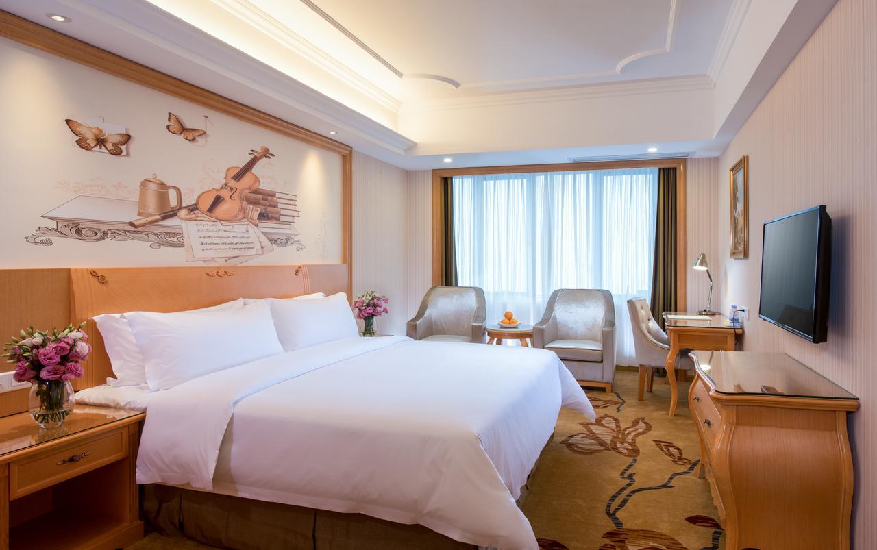 Vienna Hotel Chaoyang Наньнін Екстер'єр фото
