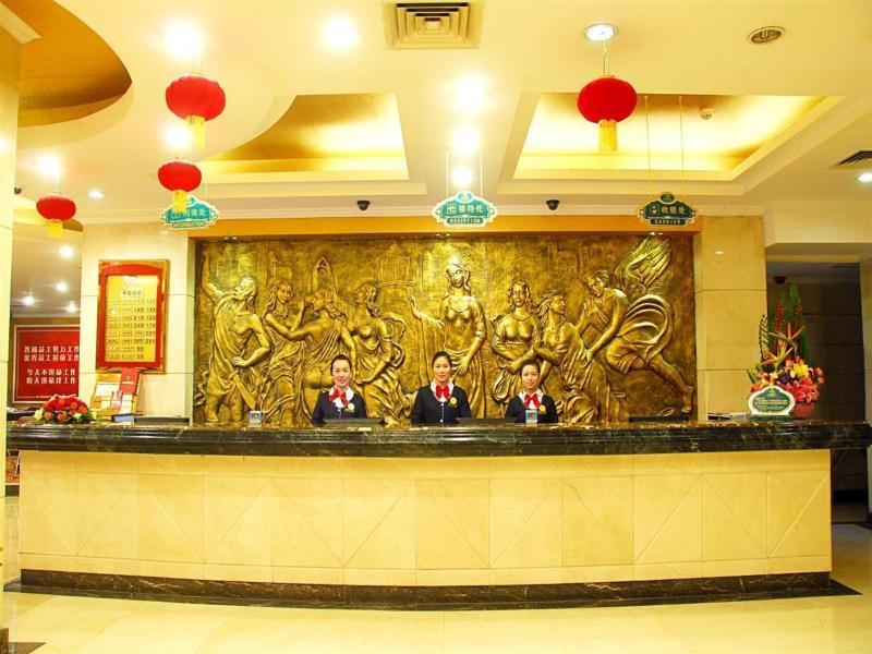 Vienna Hotel Chaoyang Наньнін Екстер'єр фото
